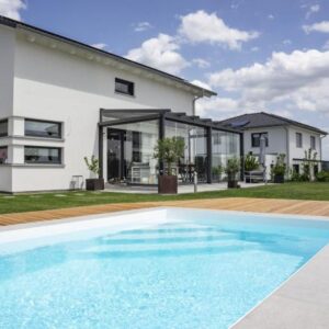 Pool Komplettset Bay mit Skimmer-Schwimmbecken und optionaler Poolüberdachung / elektrischem Rollo